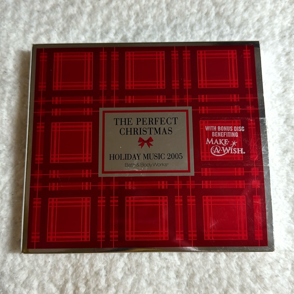 The Perfect Christmas CD Make a Wish Foundation Bath & Body Works 2005